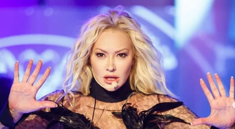 Aylin Coşkun - Şarkıcı (49 yaşında) - sosyal medya fotoğrafı