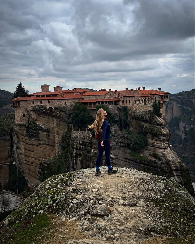 Bade İşçil - Oyuncu (42 yaşında) - sosyal medya fotoğrafı