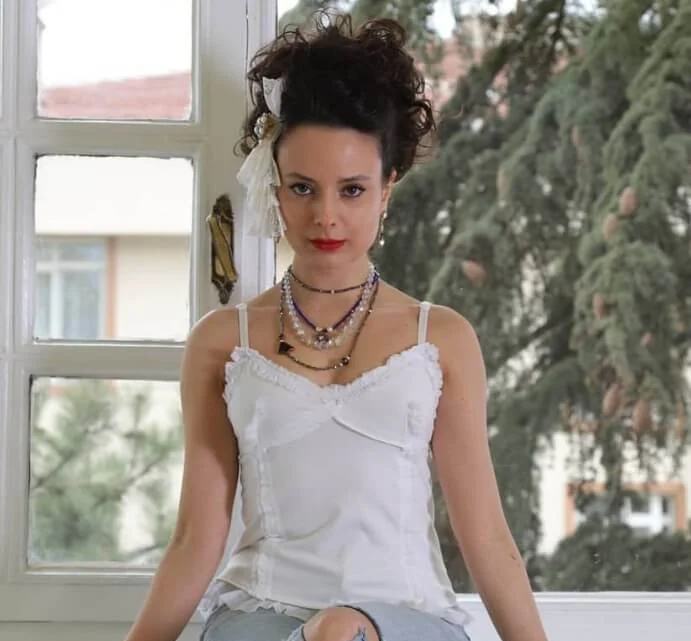 Başak Akbay - Oyuncu (38 yaşında) - fotoğraf