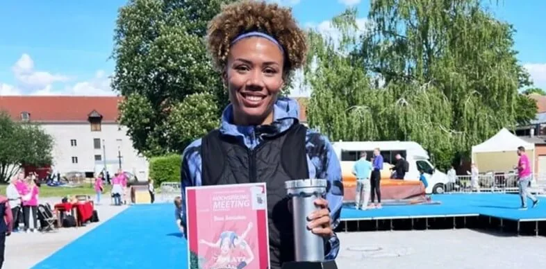 Buse Savaşkan - Sporcu - fotoğraf