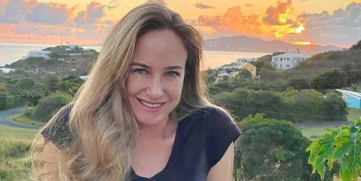 Çağla Kubat - Oyuncu (46 yaşında) - Profil fotoğrafı ve resmi görsel