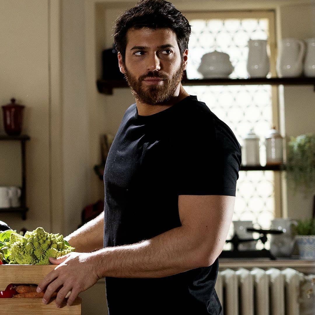 Can Yaman - Oyuncu (36 yaşında) - Ana profil fotoğrafı ve resmi görsel