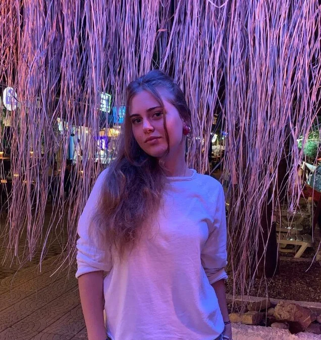 Ceren Reis - sosyal medya fotoğrafı