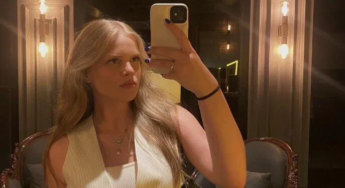 Duru Yazıcı - Ana profil fotoğrafı ve resmi görsel