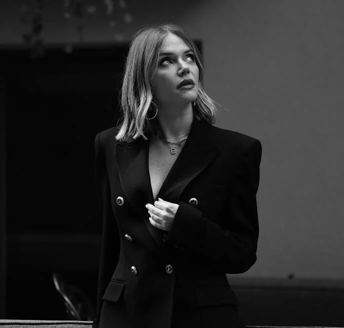 Ecem Karavus - Oyuncu (36 yaşında) - fotoğraf