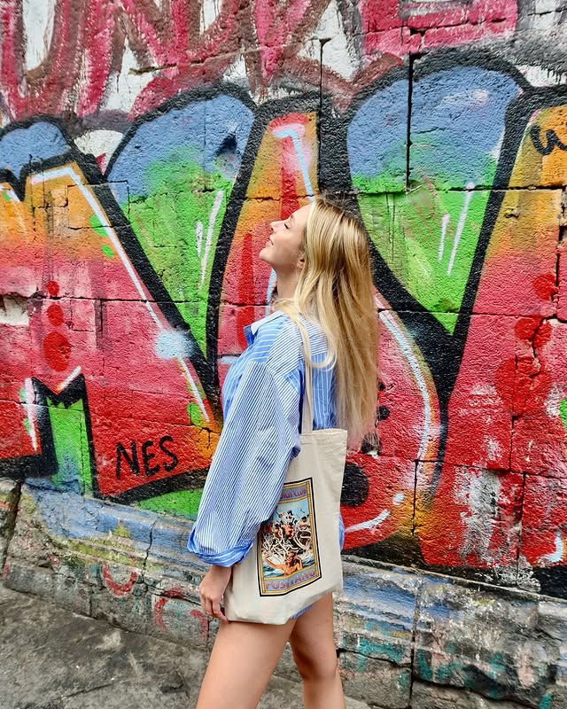 Ecenaz Üçer - YouTuber (27 yaşında) - fotoğraf