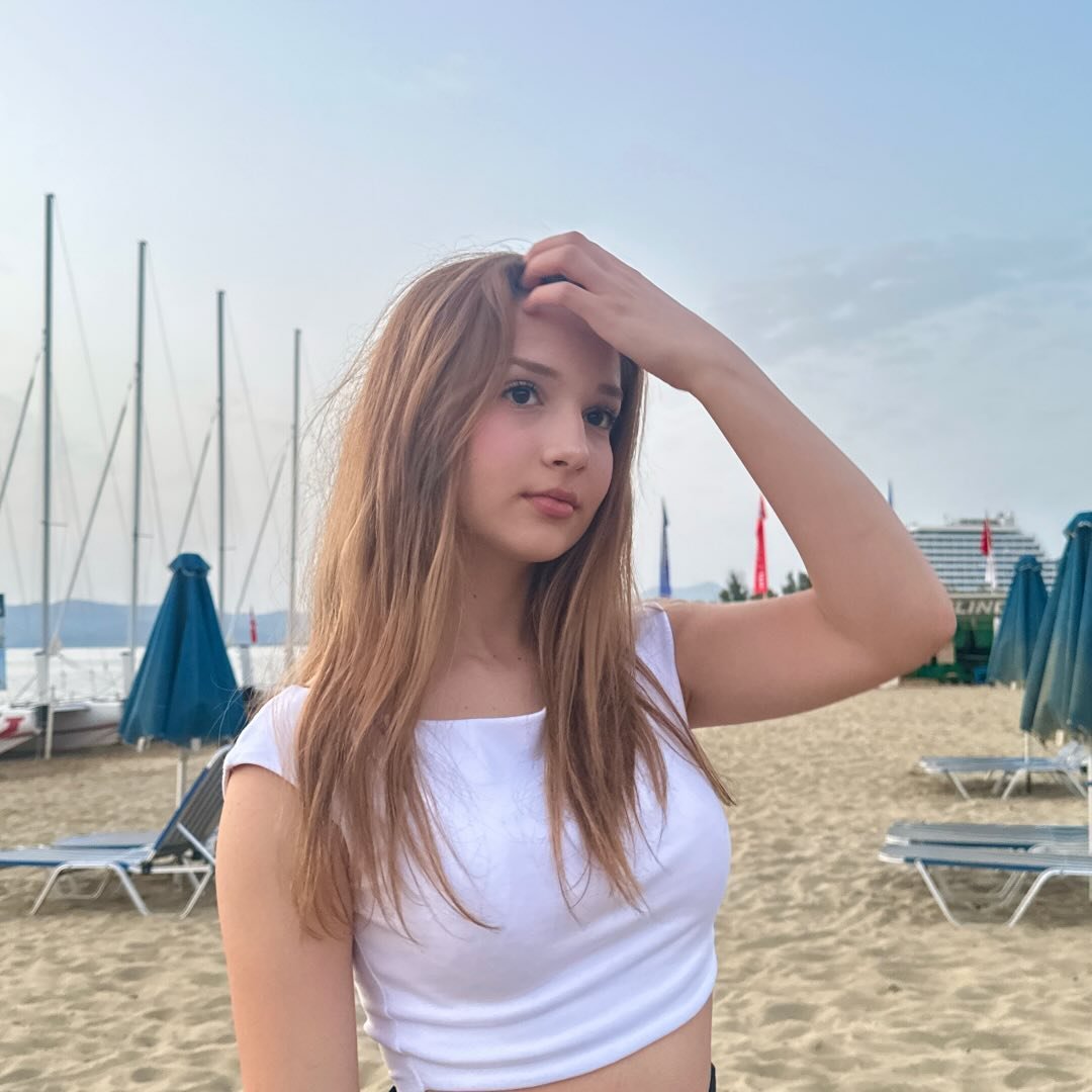 Ecrin Su  Çoban