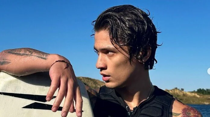 Emirhan Çakal - Yazar (30 yaşında) - Ana profil fotoğrafı ve resmi görsel