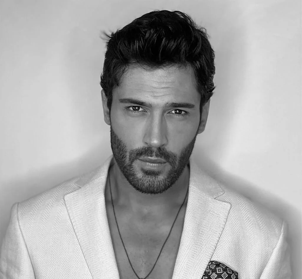 Emre Ozan - Oyuncu (35 yaşında) - Profil fotoğrafı ve resmi görsel