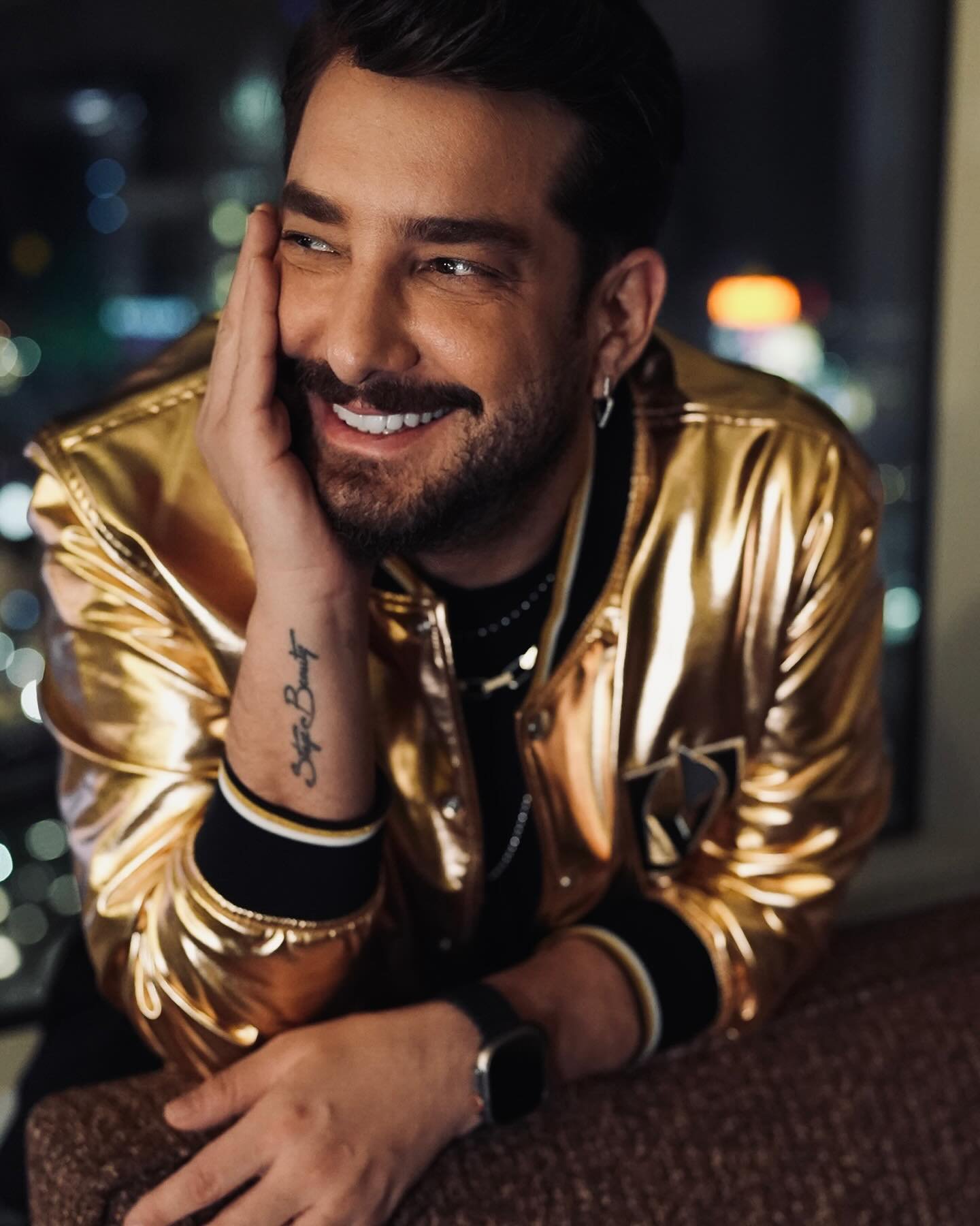 Enis Arıkan - Oyuncu (42 yaşında) - Ana profil fotoğrafı ve resmi görsel
