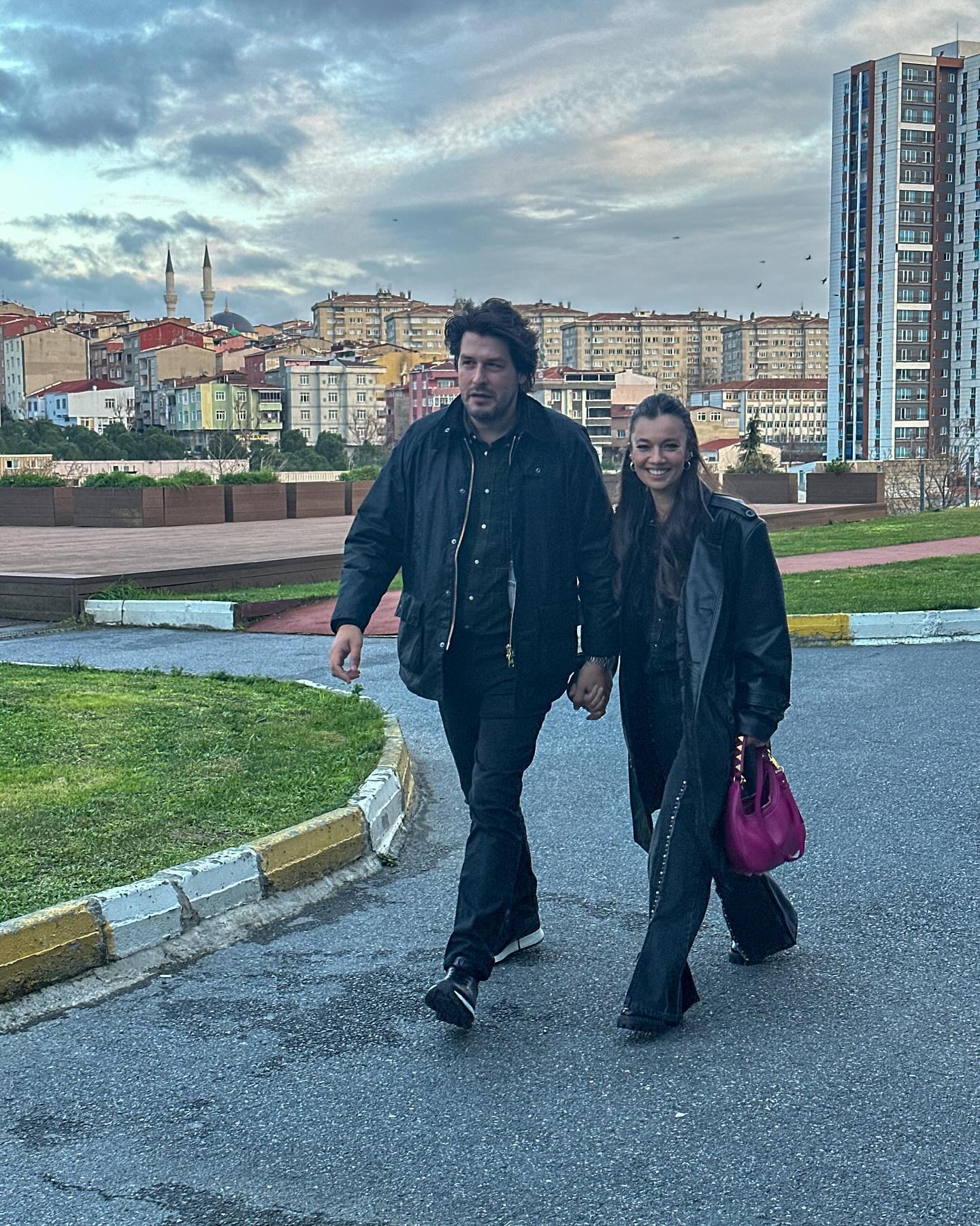 Fırat Albayram - Dizi Oyuncusu (40 yaşında) - Ana profil fotoğrafı ve resmi görsel