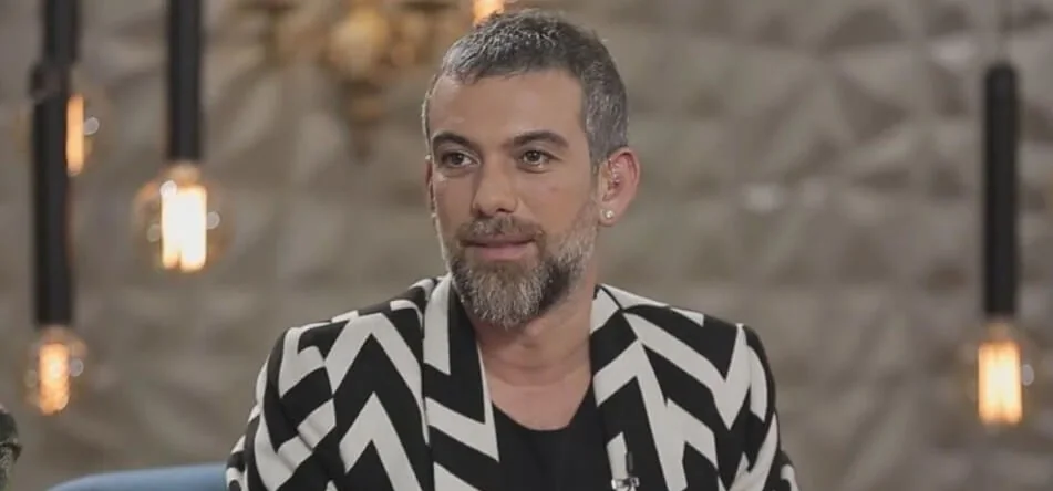 Hakan Akkaya - Tasarımcı (43 yaşında) - Profil fotoğrafı ve resmi görsel