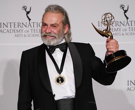 Nihat Haluk Bilginer - Oyuncu (71 yaşında) - Ana profil fotoğrafı ve resmi görsel