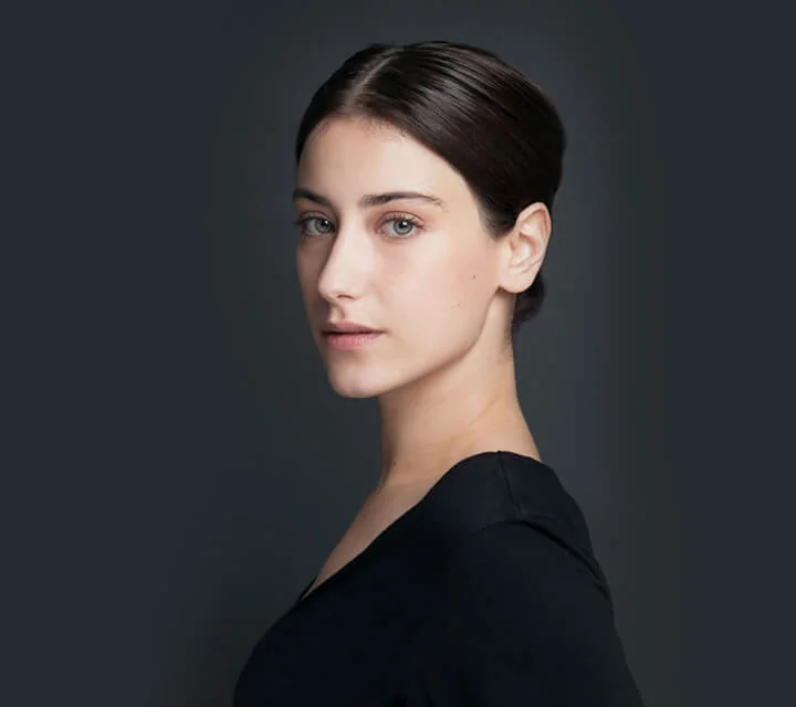 Hazal Kaya - Oyuncu (35 yaşında) - Profil fotoğrafı ve resmi görsel