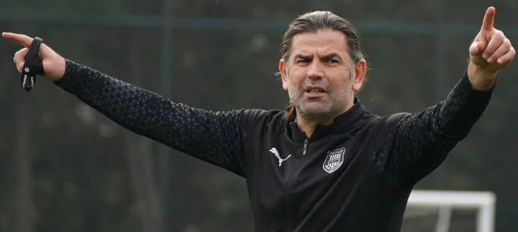 İbrahim Üzülmez - Futbolcu (51 yaşında) - Profil fotoğrafı ve resmi görsel