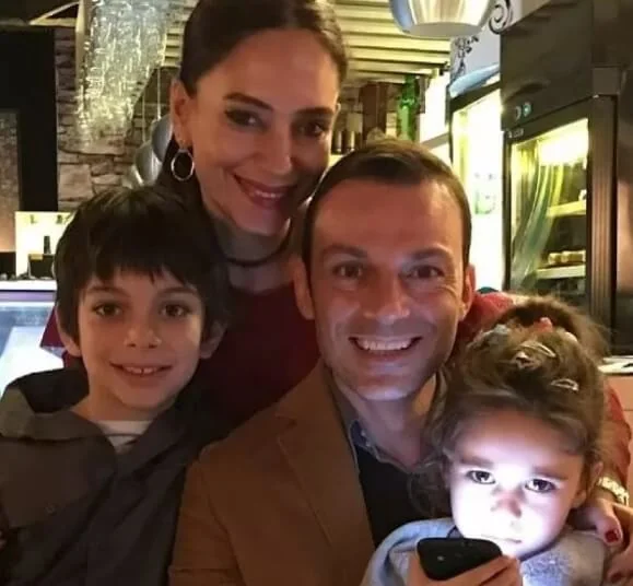 Jess Molho - Oyuncu (49 yaşında) - fotoğraf