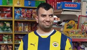 Kadikoy Boğası - Sosyal Medya Fenomeni (28 yaşında) - Ana profil fotoğrafı ve resmi görsel