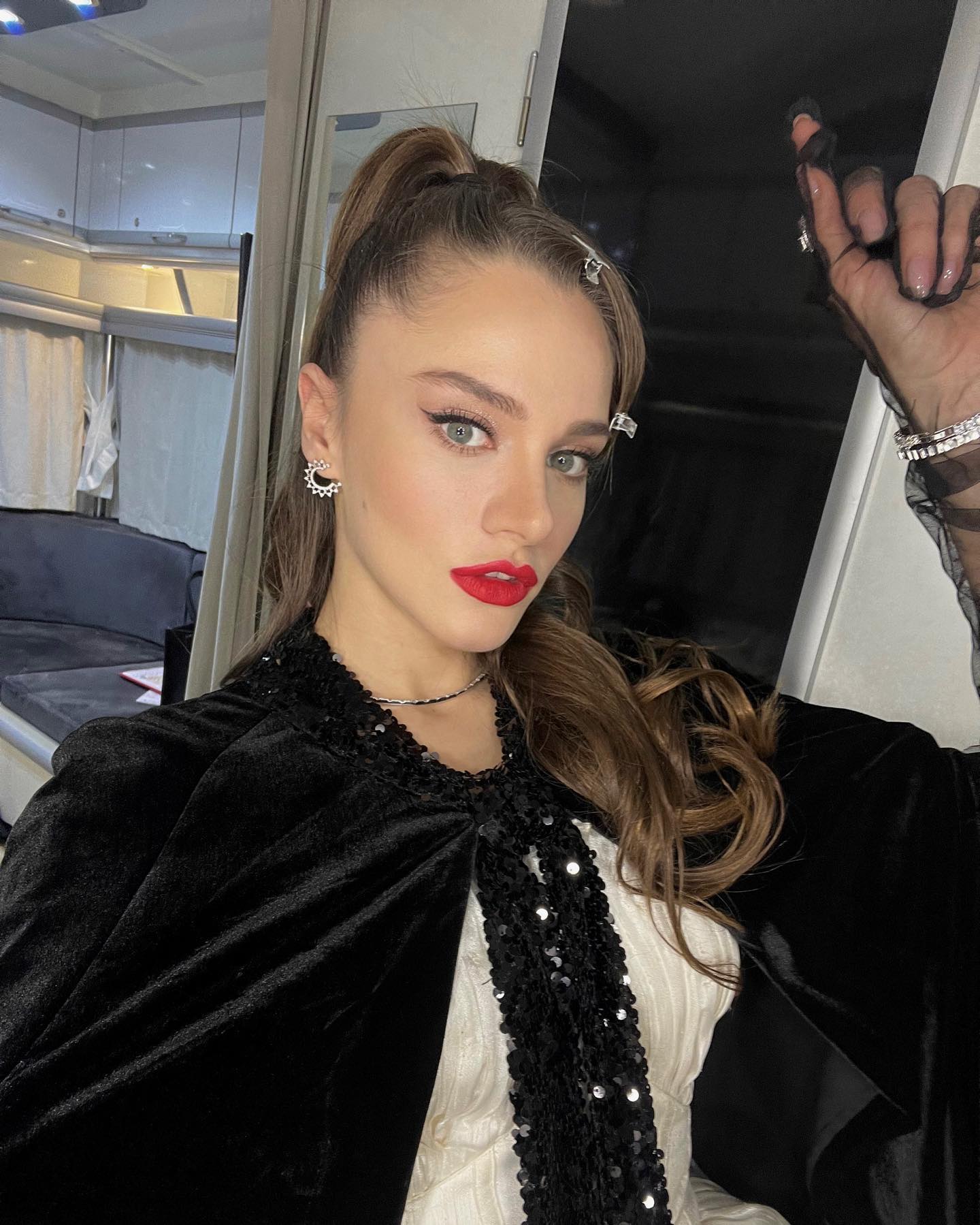 Miray Naz Daner - Oyuncu (26 yaşında) - Ana profil fotoğrafı ve resmi görsel