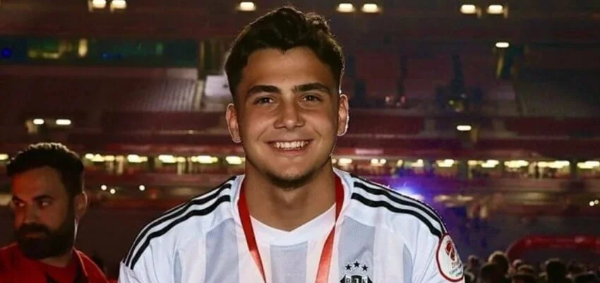 Mustafa Erhan Hekimoğlu - Futbolcu - Profil fotoğrafı ve resmi görsel