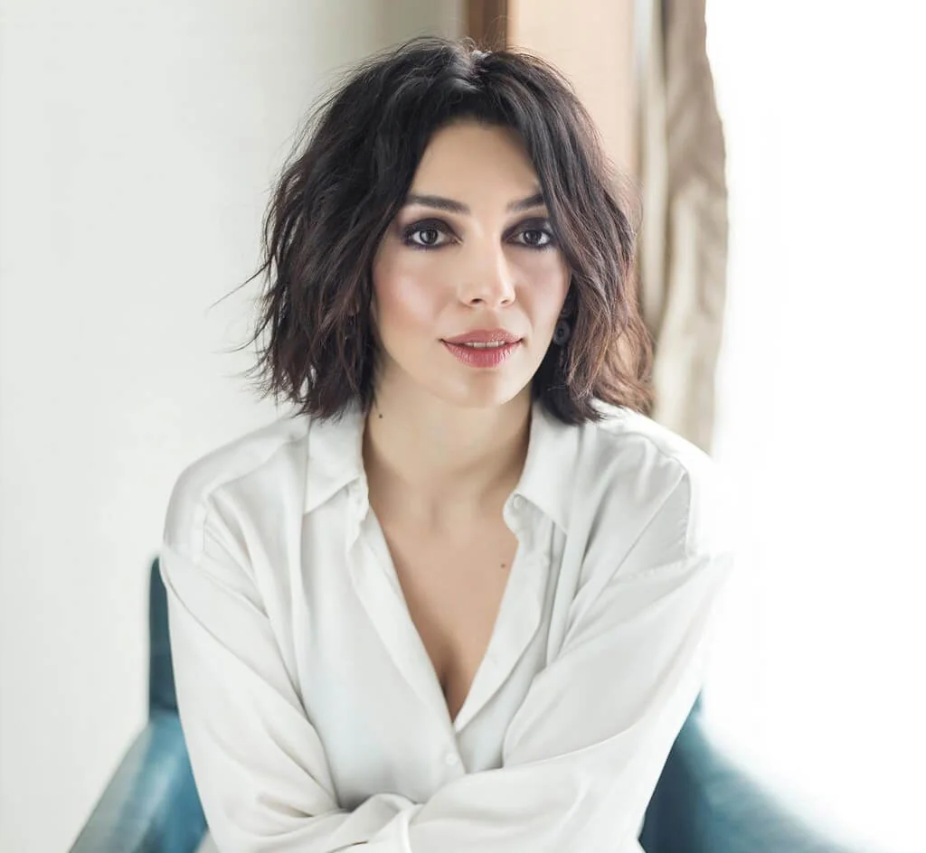 Özge Çelik - Oyuncu (35 yaşında) - Profil fotoğrafı ve resmi görsel