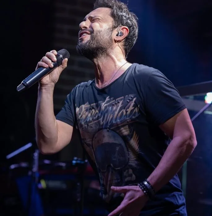 Özgün  - Yazar - sosyal medya fotoğrafı