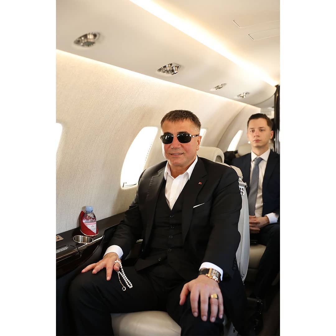 Sedat Peker - İş İnsanı (54 yaşında) - Ana profil fotoğrafı ve resmi görsel