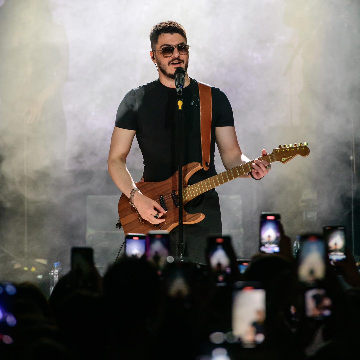 Cenk Baş - Şarkıcı (27 yaşında) - fotoğraf