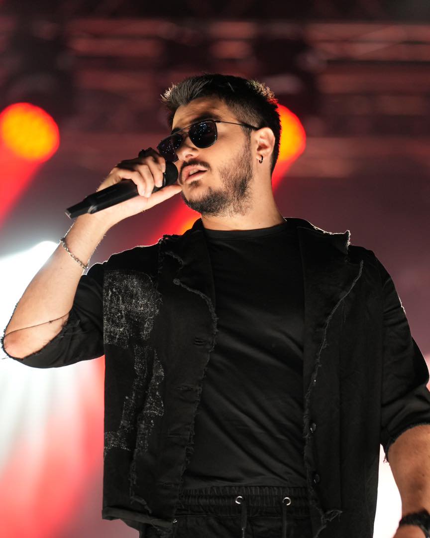 Cenk Baş - Şarkıcı (27 yaşında) - fotoğraf