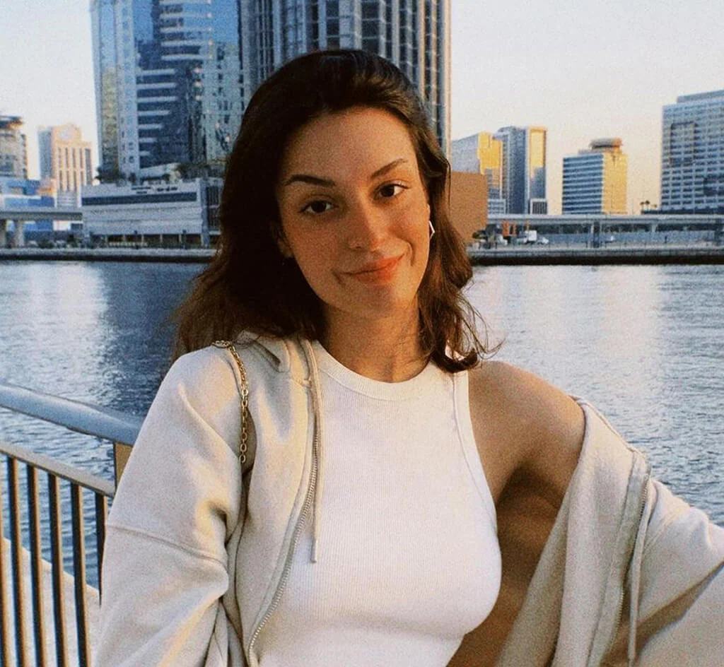 Sıla Şahin - Şarkıcı (26 yaşında) - Ana profil fotoğrafı ve resmi görsel