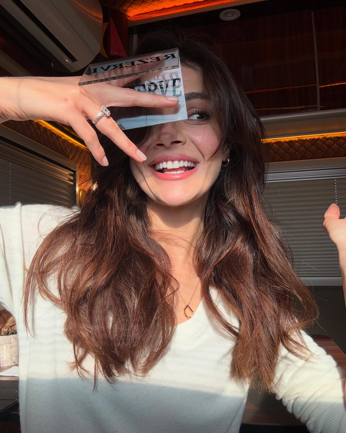 Sinem Ünsal - Oyuncu (32 yaşında) - fotoğraf