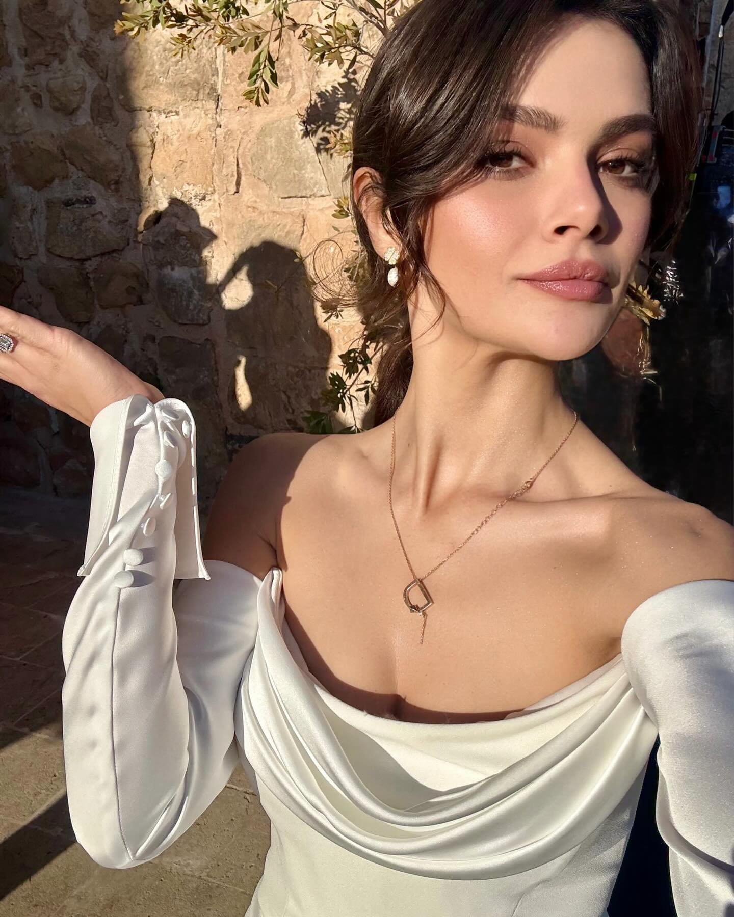 Sinem Ünsal - Oyuncu (32 yaşında) - fotoğraf