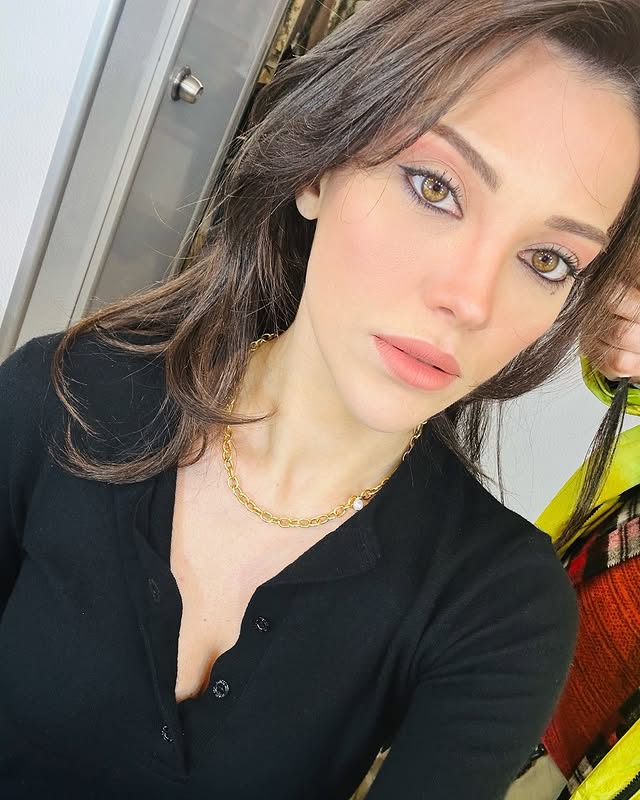 Tuvana Türkay - Oyuncu (35 yaşında) - günlük yaşam fotoğrafı